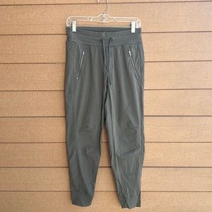 Athleta Trekkie North Jogger 2